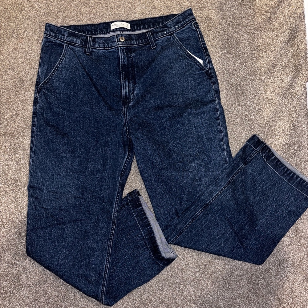 Abercrombie & Fitch Dark Blue Relaxed Jeans